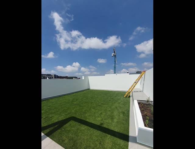 2 BEDROOM APARTMENT TO LET IN MELROSE NORTH